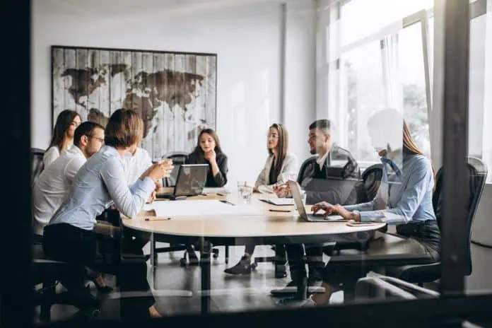 6 dicas para vender imóveis para clientes investidores