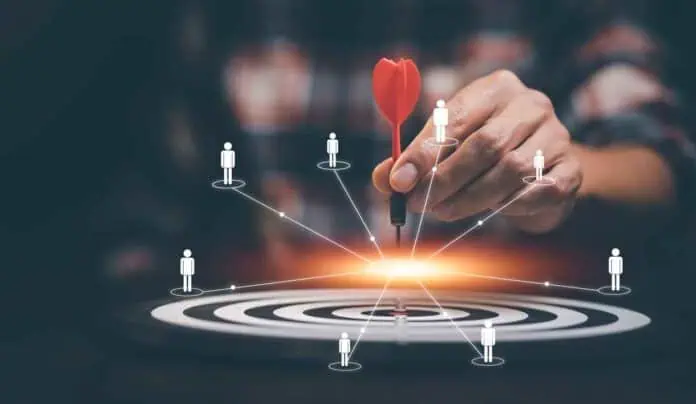 O Caminho do Corretor de Imóveis com Foco no Cliente: A Arte de Auxiliar em Vez de Vender